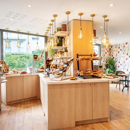 Sejours & Affaires Paris-malakoff 3*